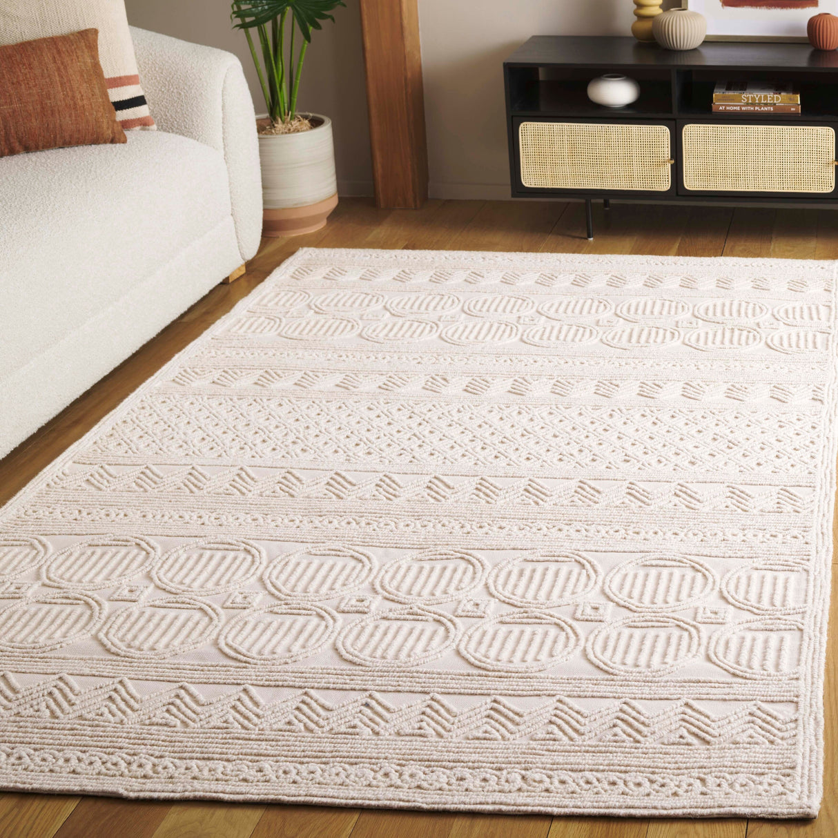 SAFAVIEH Handmade Trace Adria Wool Rug