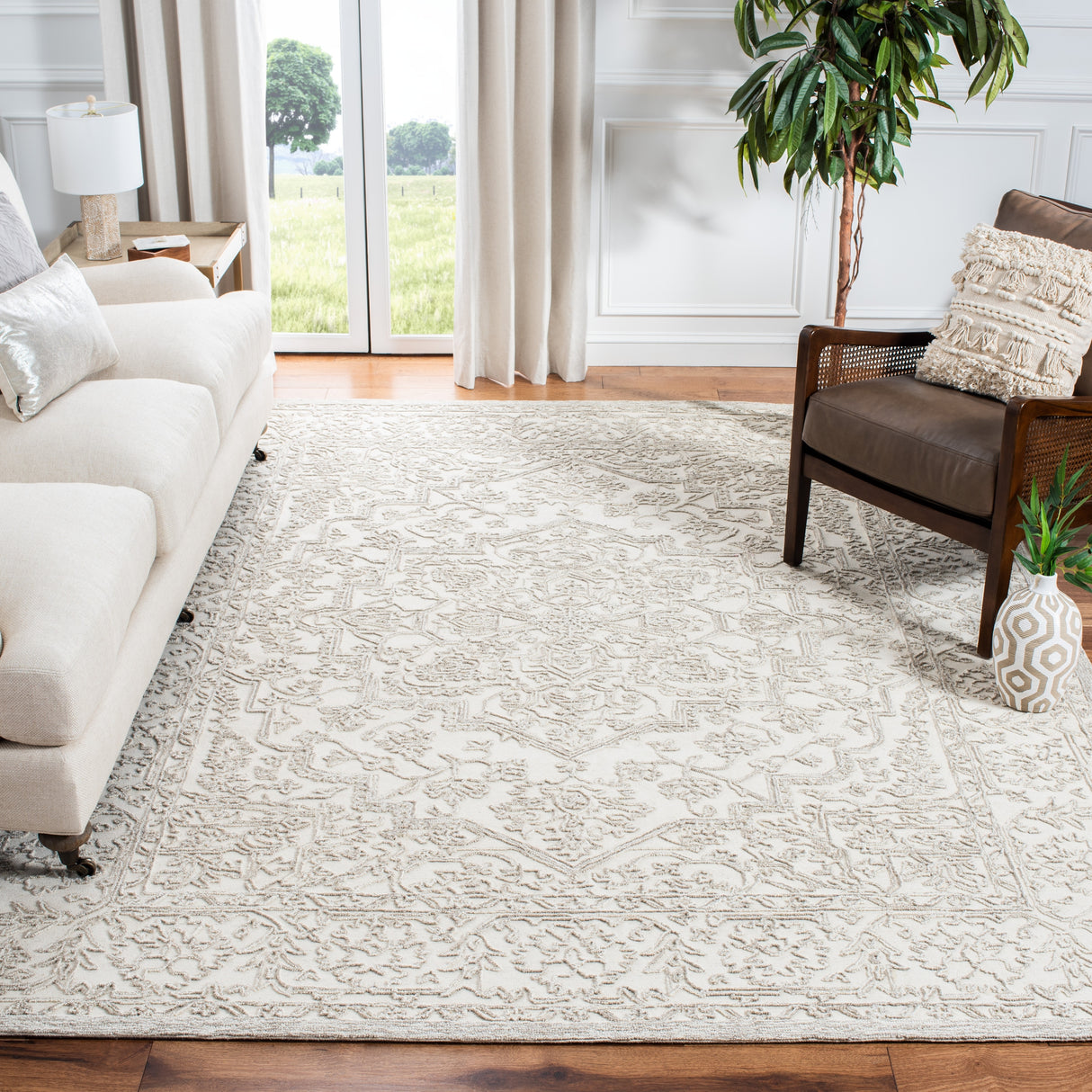 SAFAVIEH Handmade Trace Cher Oriental Wool Rug