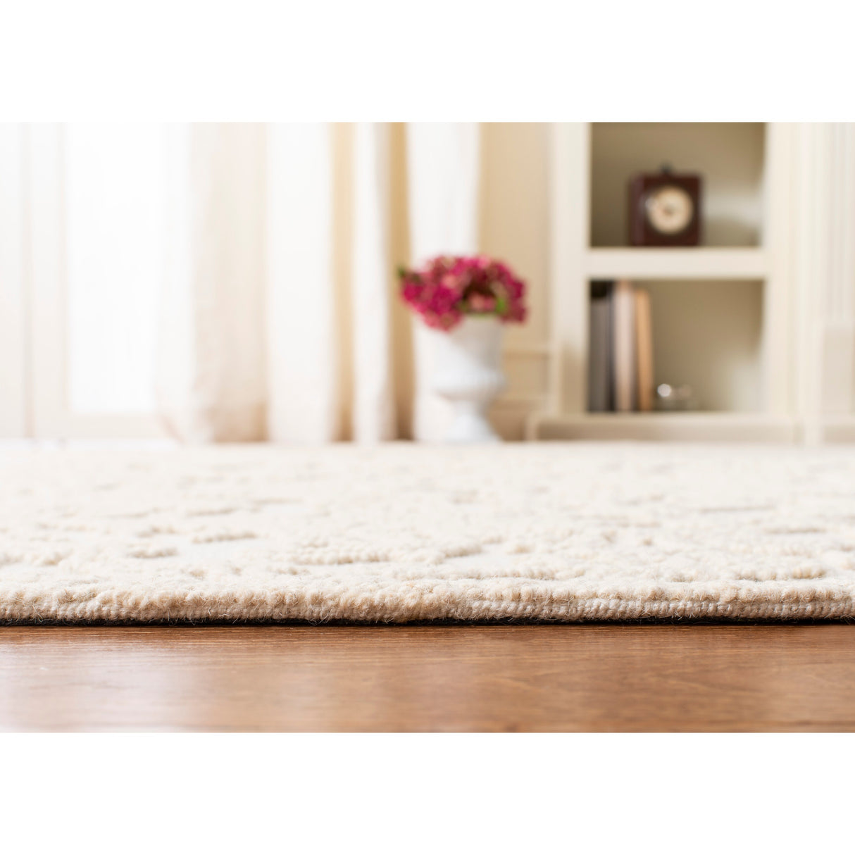 SAFAVIEH Handmade Trace Griselda Modern Wool Rug