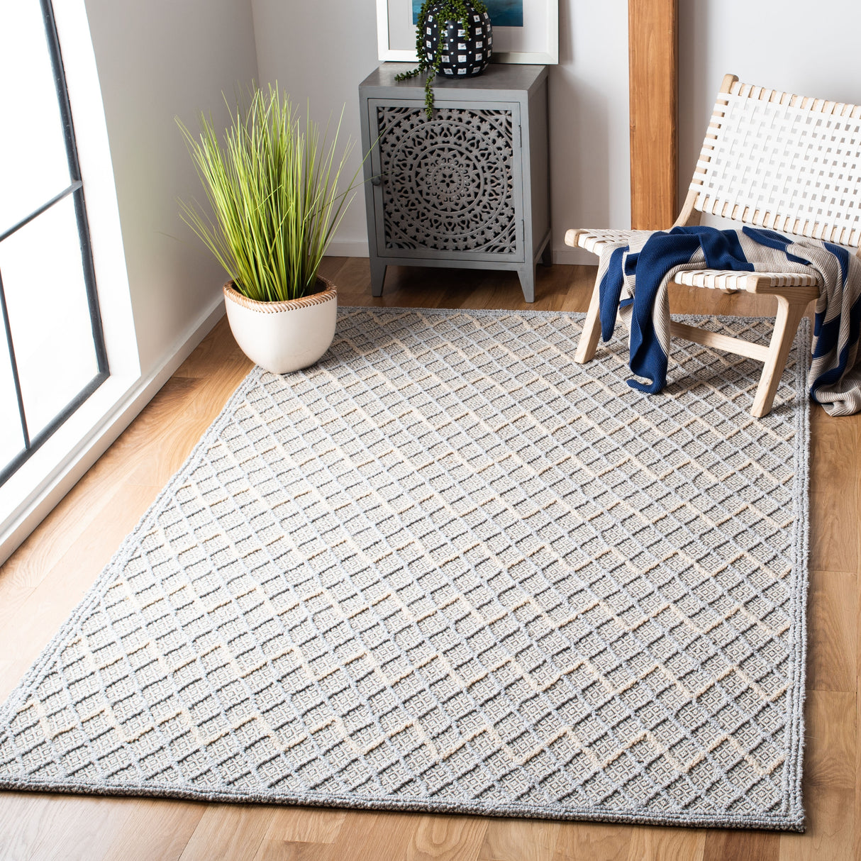 SAFAVIEH Handmade Trace Keena Wool/ Viscose Rug