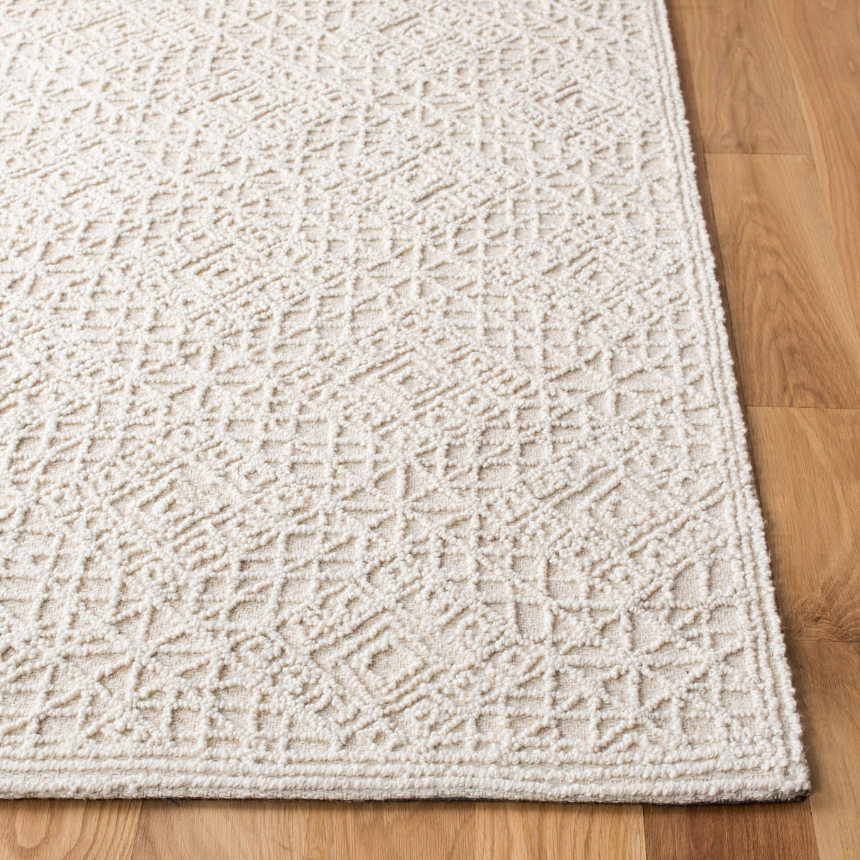 SAFAVIEH Handmade Trace Lakisha Wool Rug