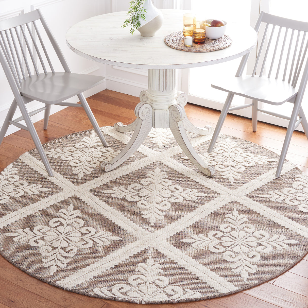 SAFAVIEH Handmade Vermont Davina Wool Rug