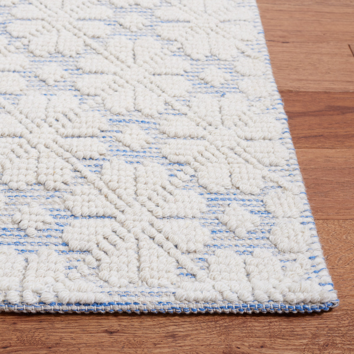 SAFAVIEH Handmade Vermont Jolie Wool Rug