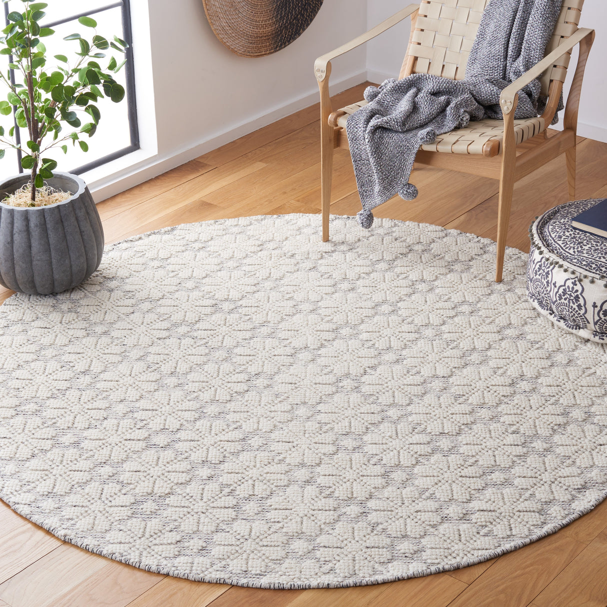 SAFAVIEH Handmade Vermont Jolie Wool Rug