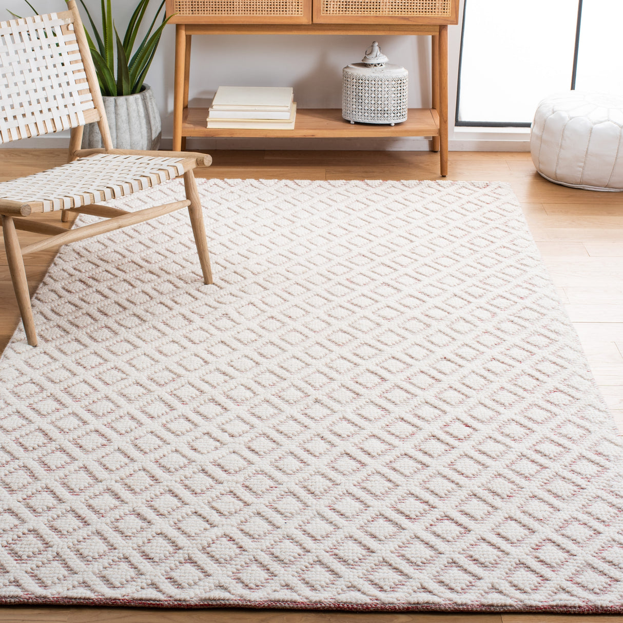 SAFAVIEH Handmade Vermont Latrice Wool Rug