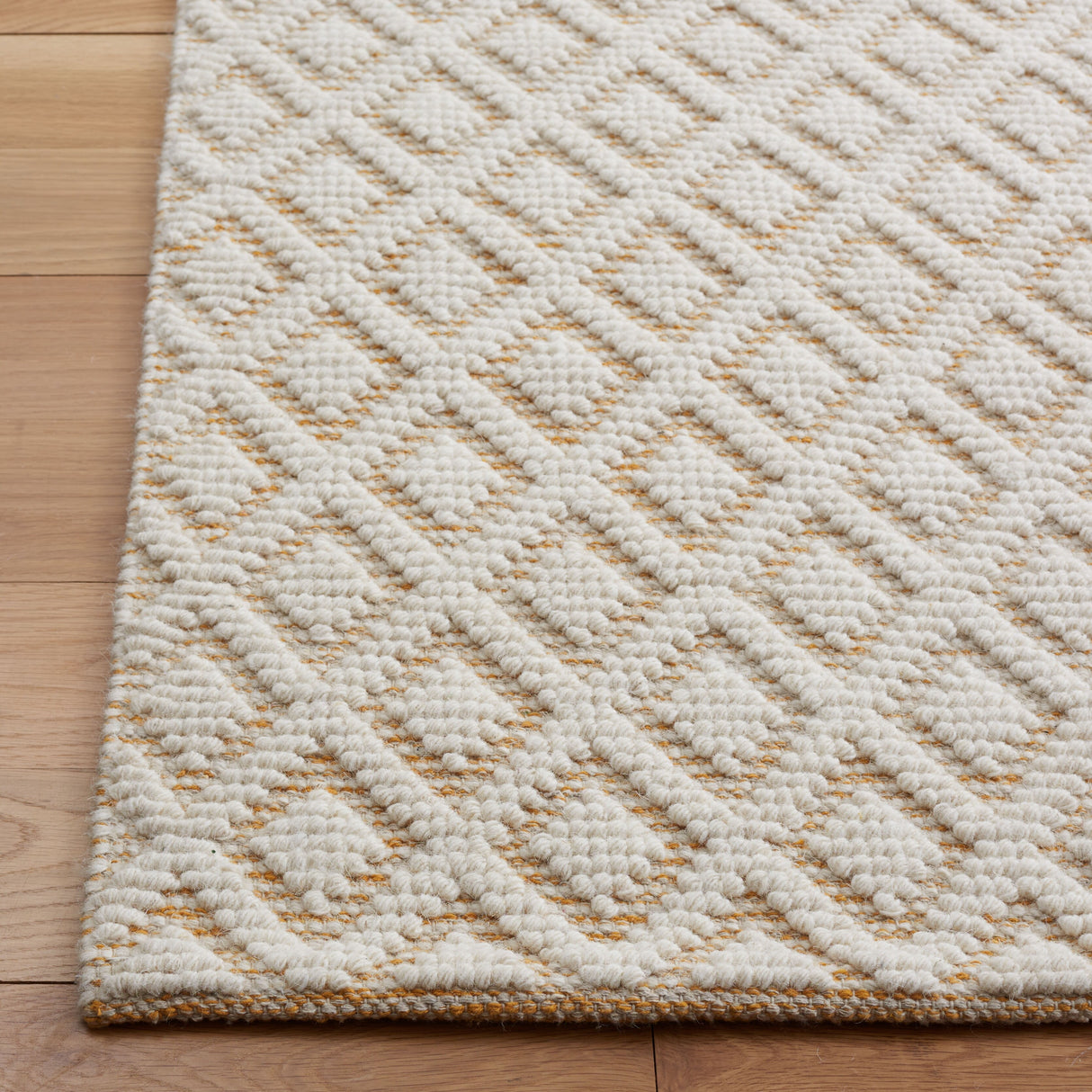 SAFAVIEH Handmade Vermont Latrice Wool Rug