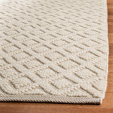 SAFAVIEH Handmade Vermont Latrice Wool Rug