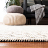 SAFAVIEH Handmade Vermont Latrice Wool Rug