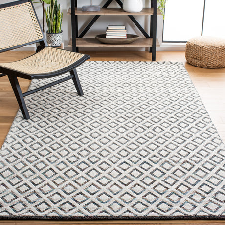 SAFAVIEH Handmade Vermont Latrice Wool Rug