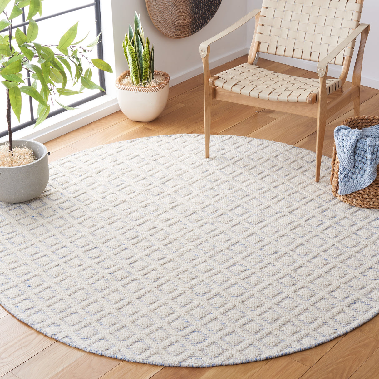 SAFAVIEH Handmade Vermont Latrice Wool Rug