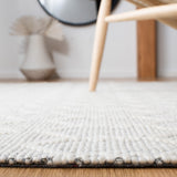 SAFAVIEH Handmade Vermont Shannan New Zealand Wool Rug