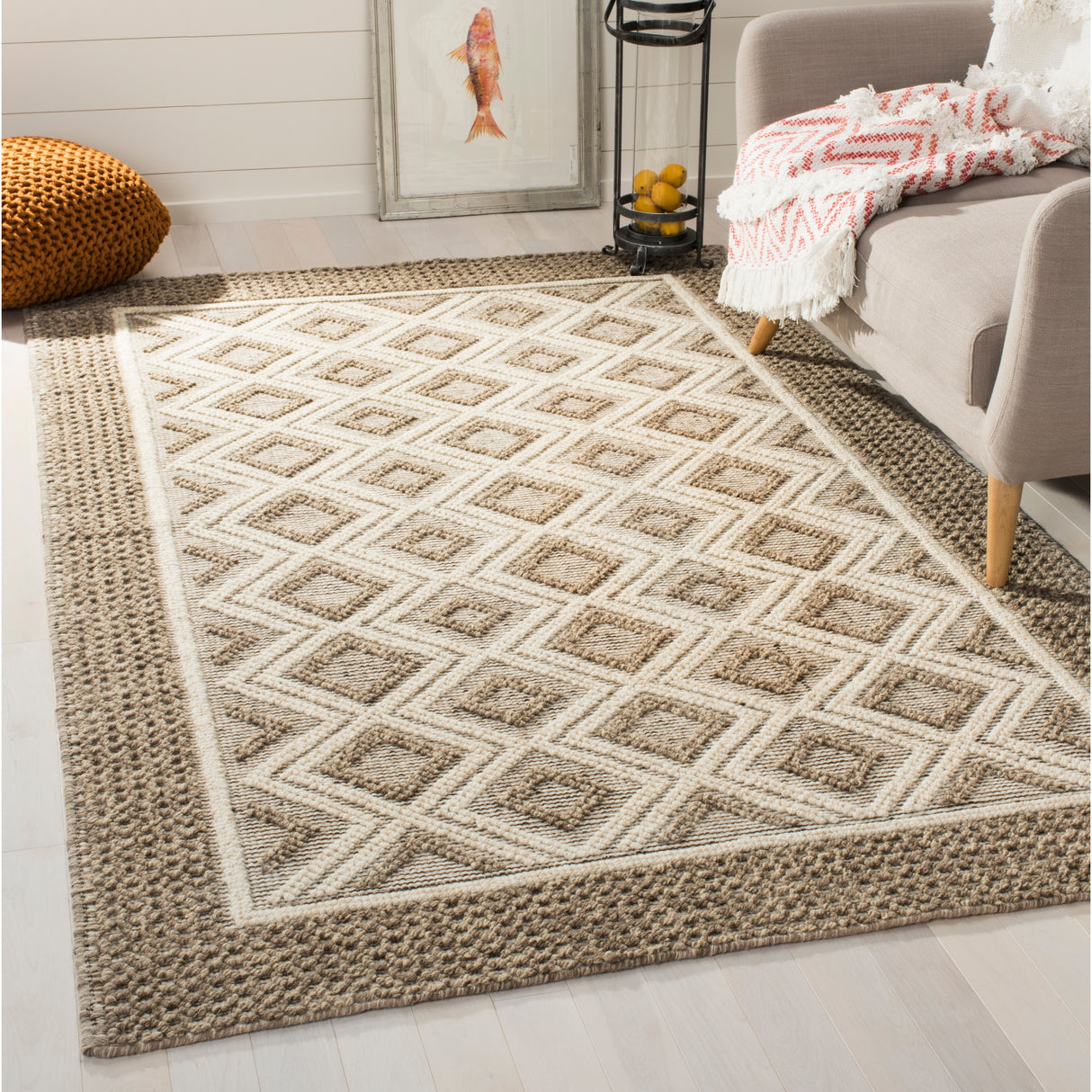 SAFAVIEH Handmade Vermont Shonna Wool Rug