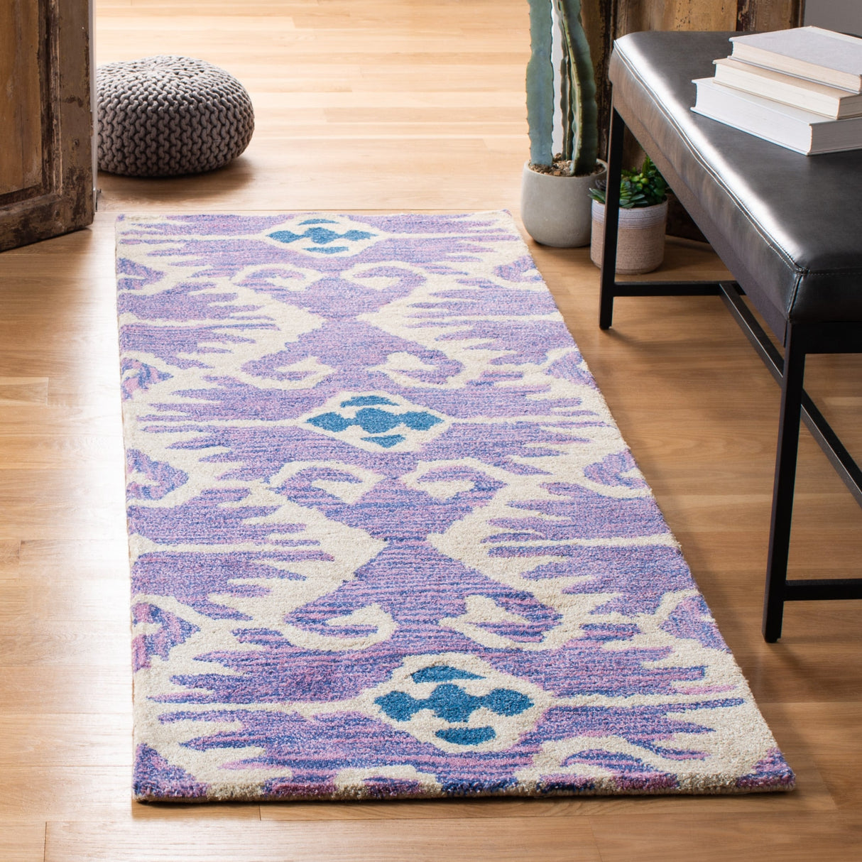 SAFAVIEH Handmade Wyndham Bekin Modern Wool Rug