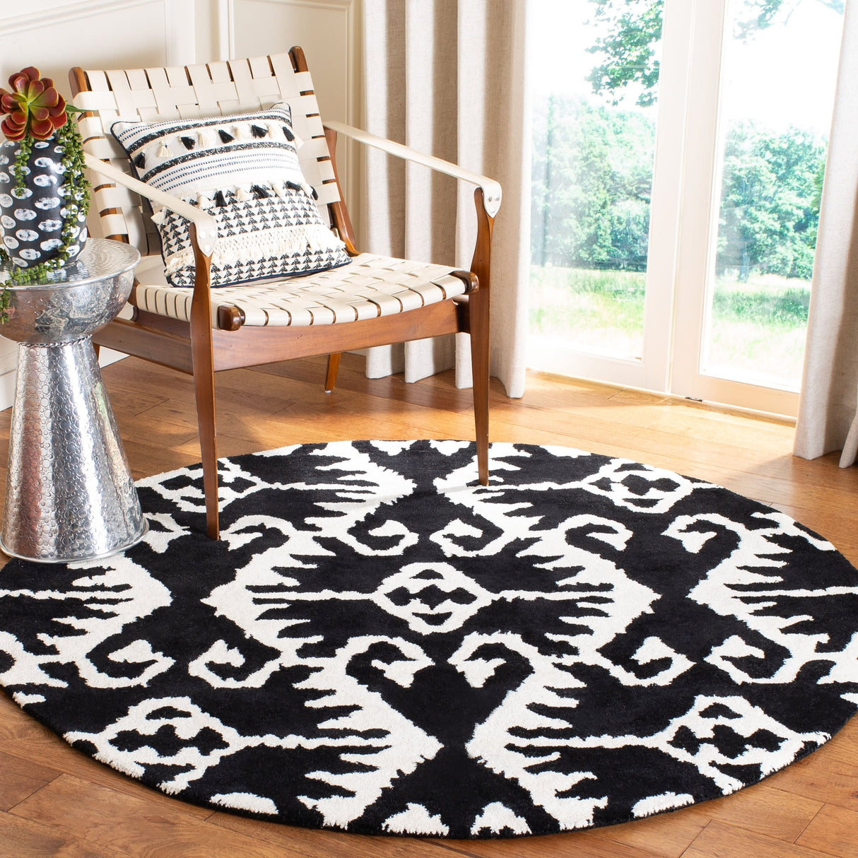 SAFAVIEH Handmade Wyndham Bekin Modern Wool Rug