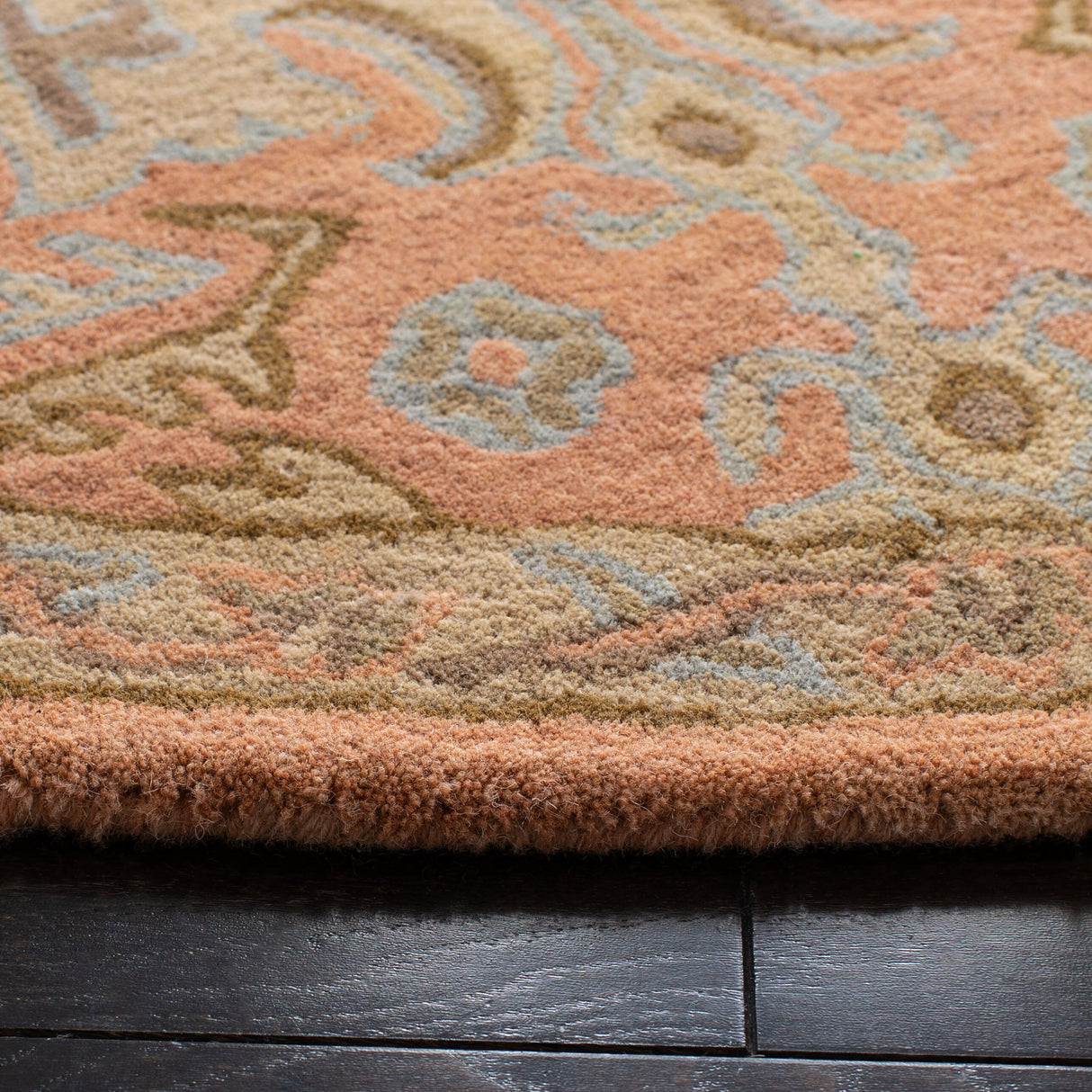 SAFAVIEH Handmade Wyndham Editha Modern Wool Rug