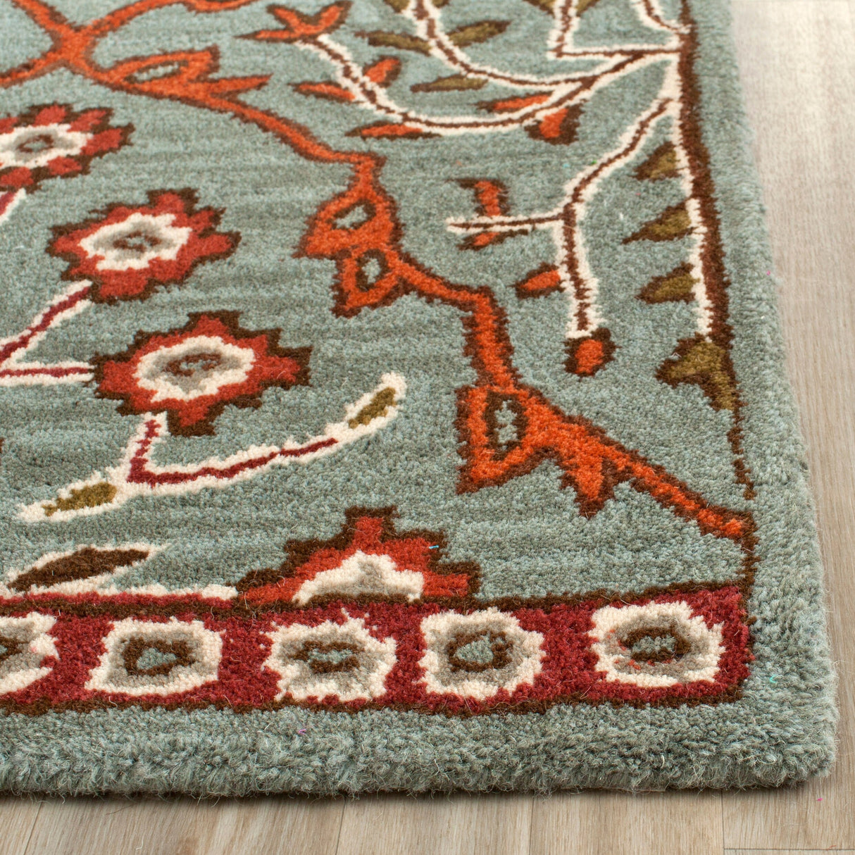 SAFAVIEH Handmade Wyndham Iori Modern Wool Rug