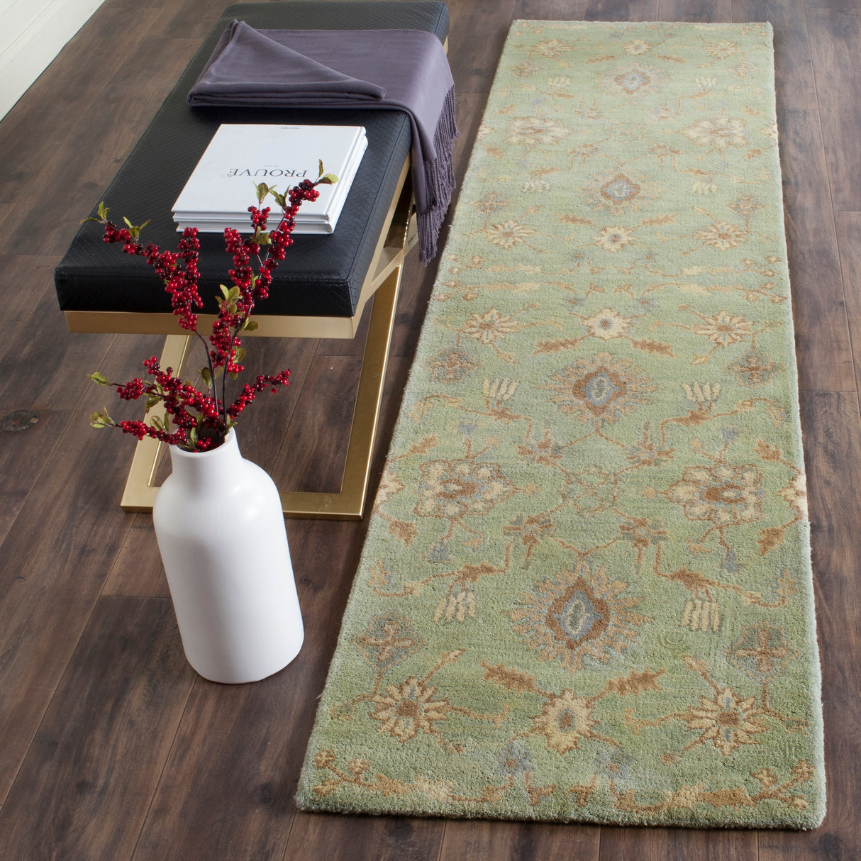 SAFAVIEH Handmade Wyndham Kimberely Modern Wool Rug