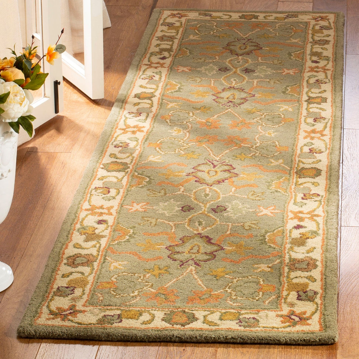 SAFAVIEH Heritage Handmade Dawna Traditional Oriental Wool Area Rug