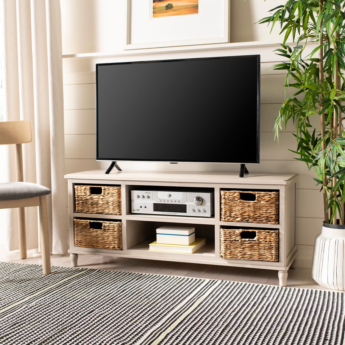 SAFAVIEH Hessie Entertainment Media Unit (Fits Up To 55" Flatscreen TV) - 47Wx16Dx20H