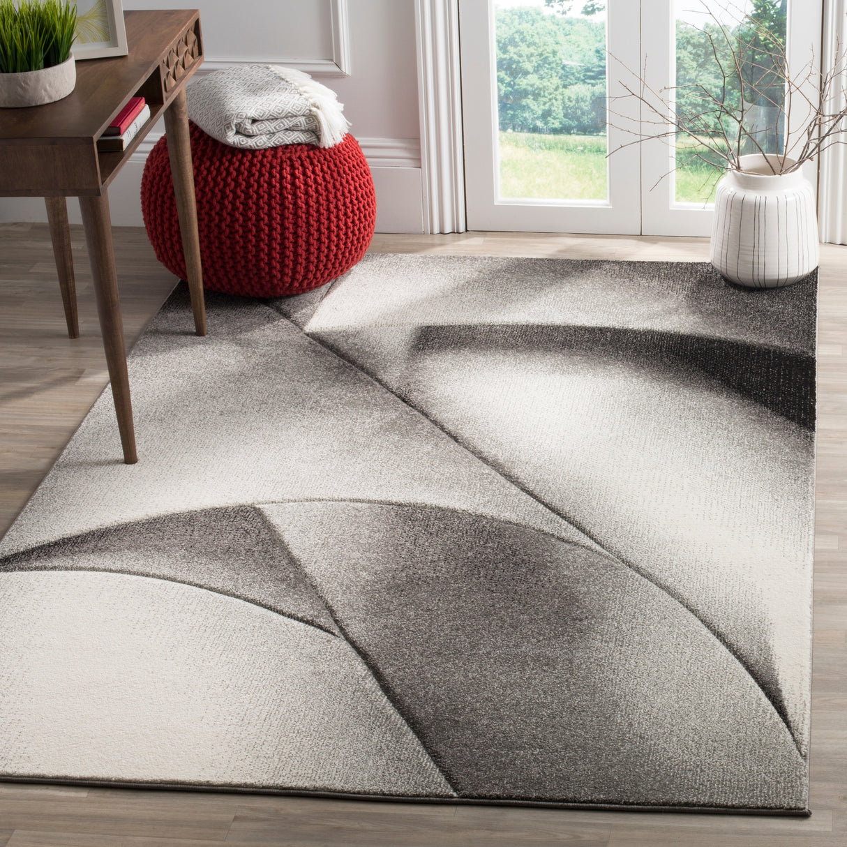 SAFAVIEH Hollywood Hasiba Mid-Century Modern Abstract Rug