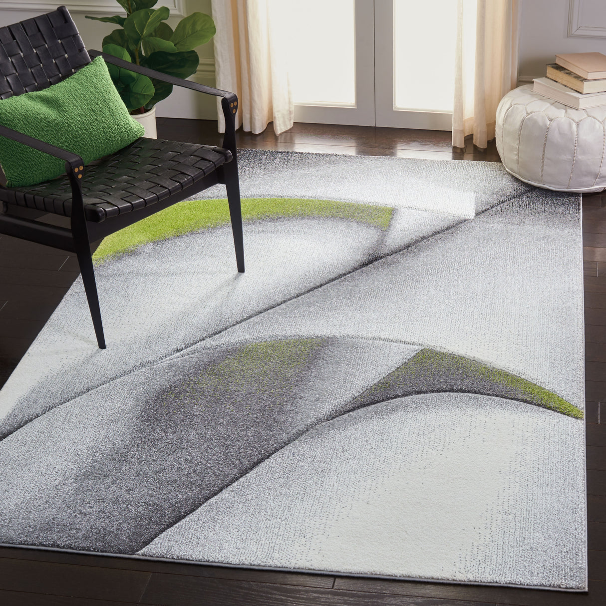 SAFAVIEH Hollywood Hasiba Mid-Century Modern Abstract Rug