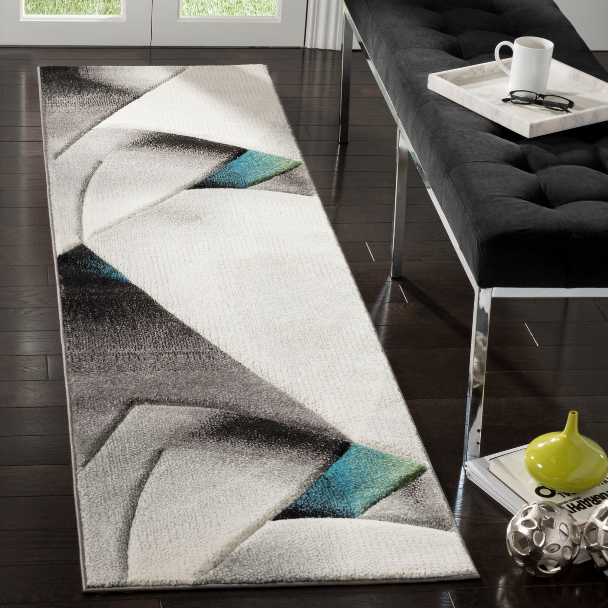 SAFAVIEH Hollywood Hrissonka Mid-Century Modern Abstract Rug