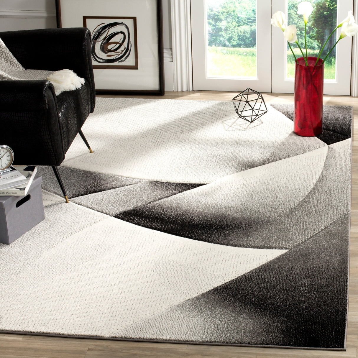 SAFAVIEH Hollywood Hrissonka Mid-Century Modern Abstract Rug