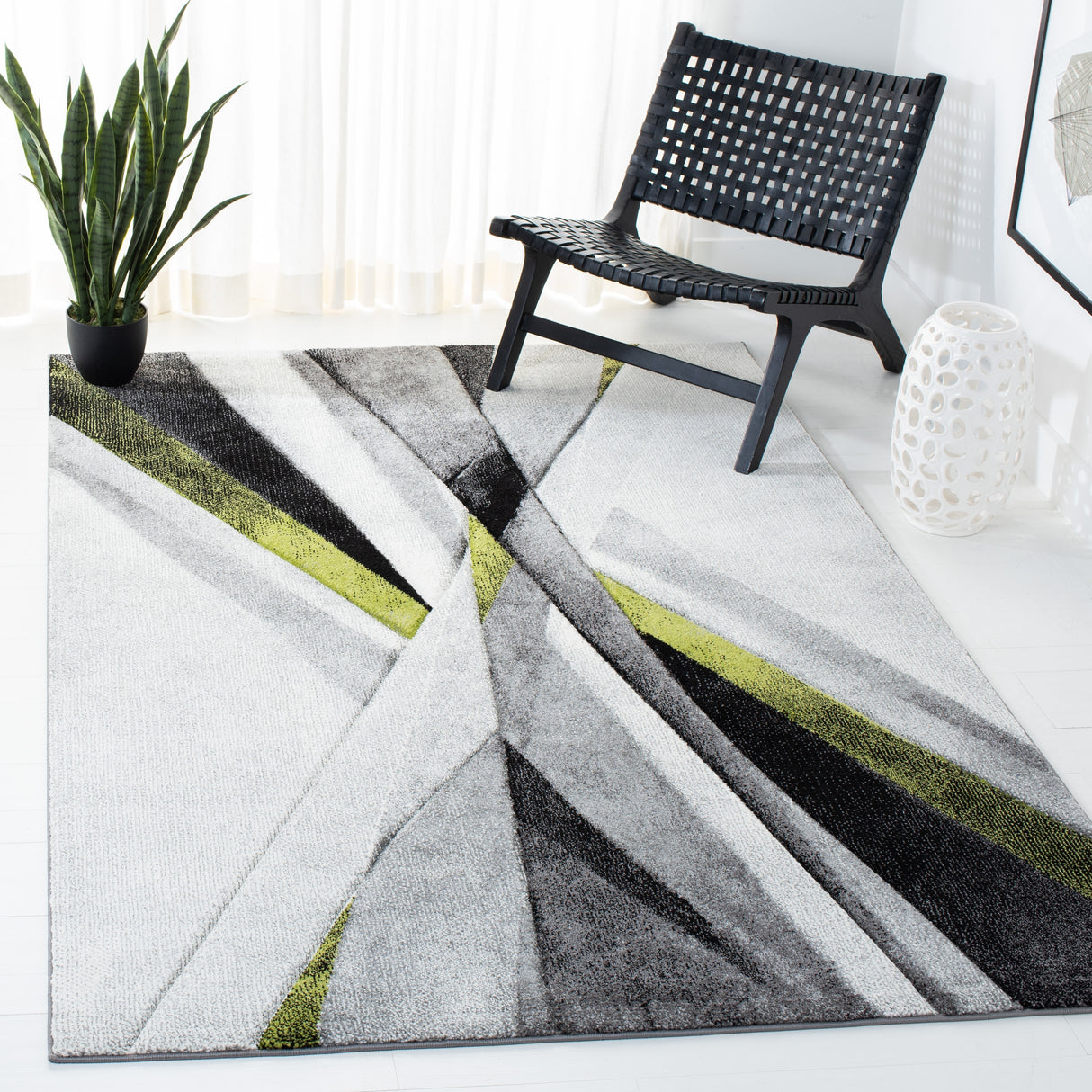 SAFAVIEH Hollywood Takae Mid-Century Modern Abstract Rug