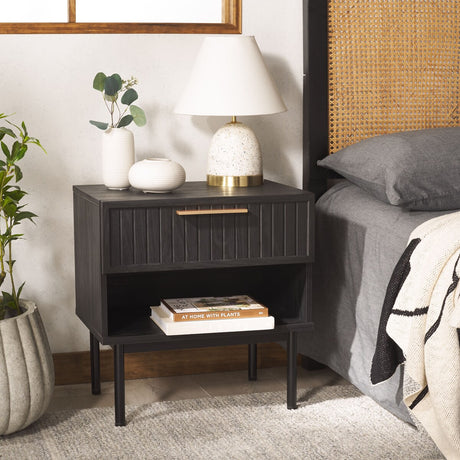 SAFAVIEH Home Axelle 1 Drawer Nightstand.