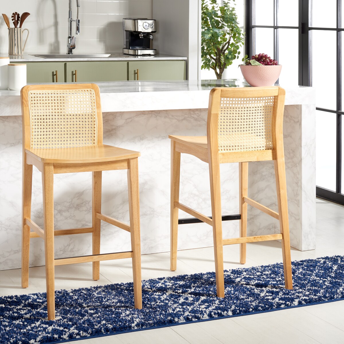 SAFAVIEH Home Benicio 29-inch Rattan Bar Stool [SET of 2] - 19Wx23Dx42H