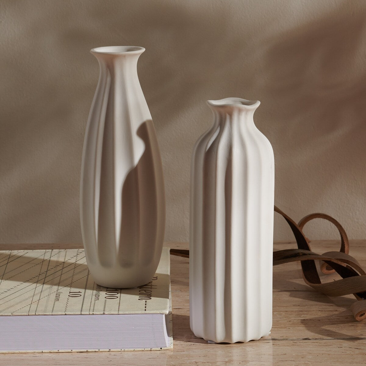 SAFAVIEH Home Ilsa Ceramic Vase [SET of 2] - 4Wx4Dx10H