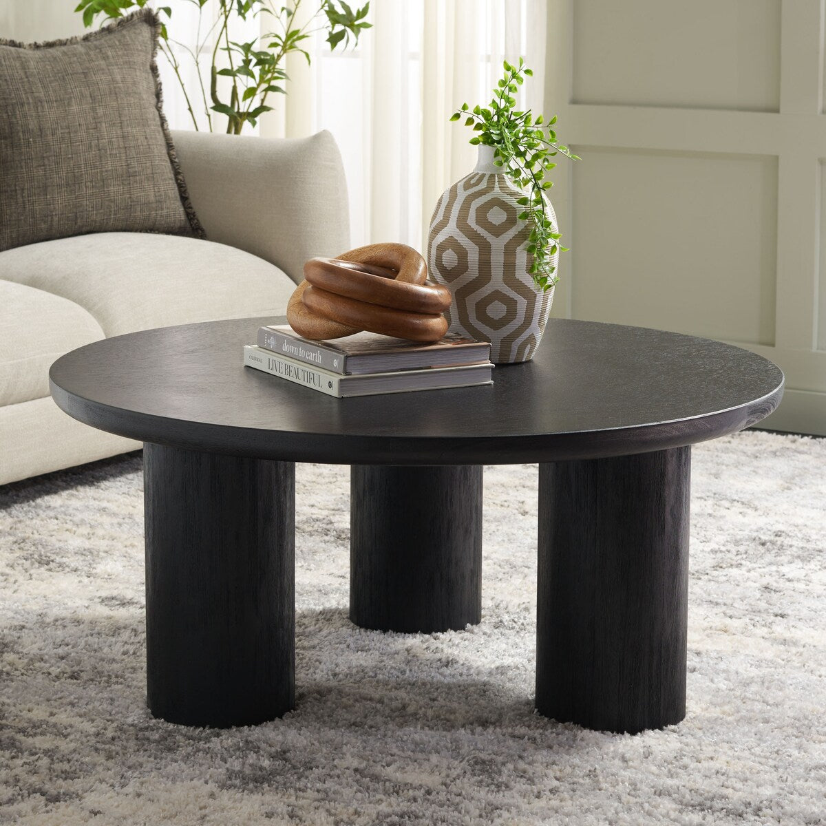 SAFAVIEH Home Mork 3 Leg Round Coffee Table - 40Wx40Dx18H