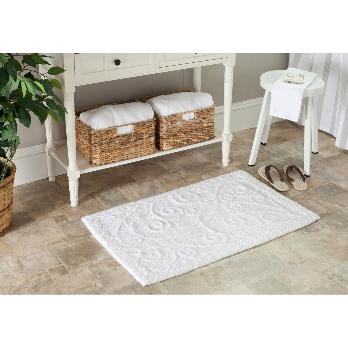 SAFAVIEH Home Plush Master Bathmat