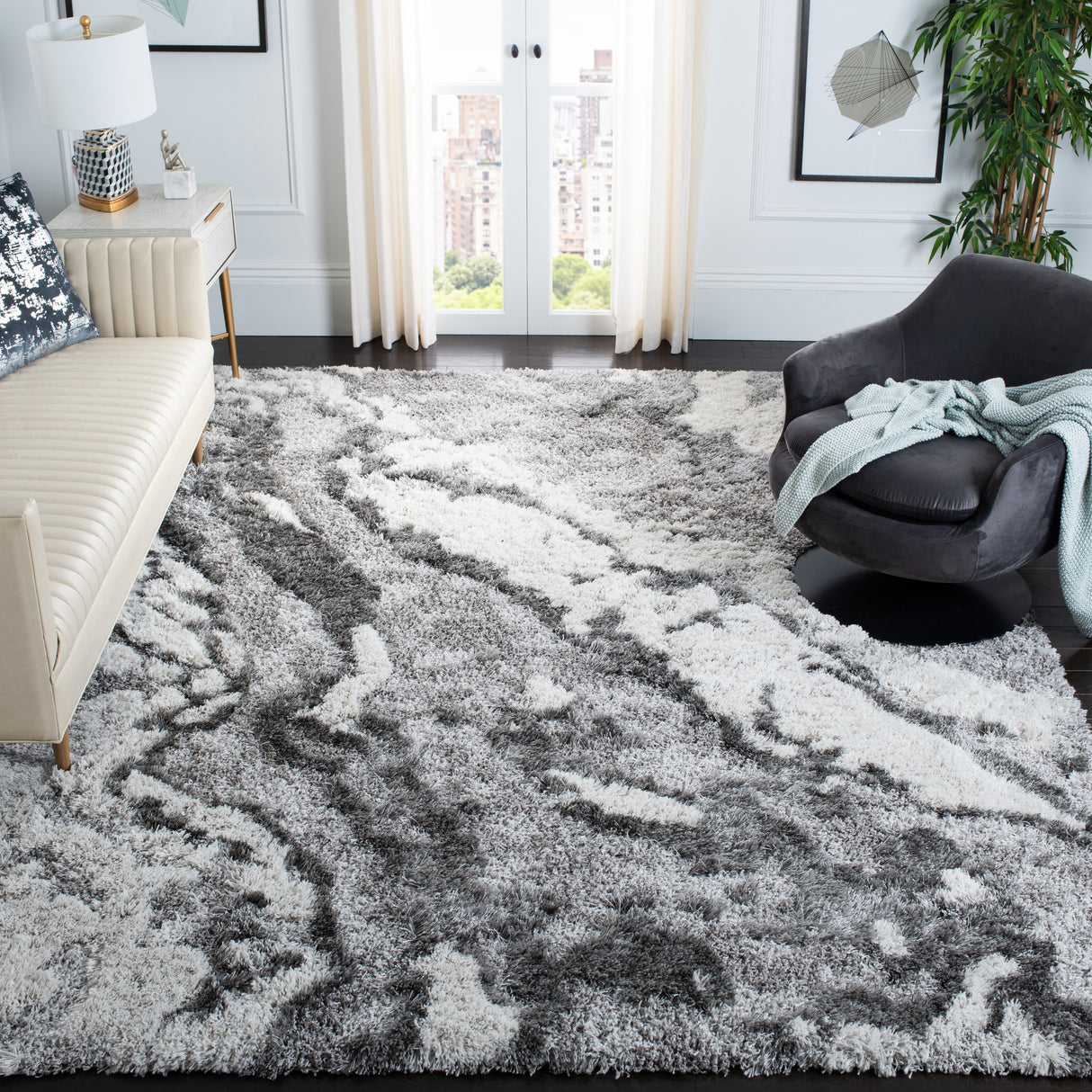 SAFAVIEH Horizon Shag Remona 2.6-inch Thick Rug