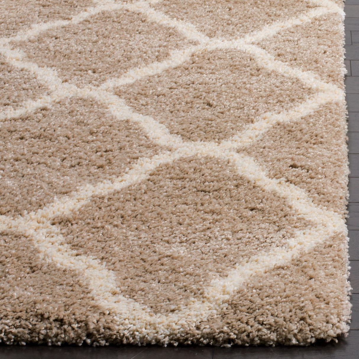 SAFAVIEH Hudson Shag Athena Trellis 2-inch Thick Rug