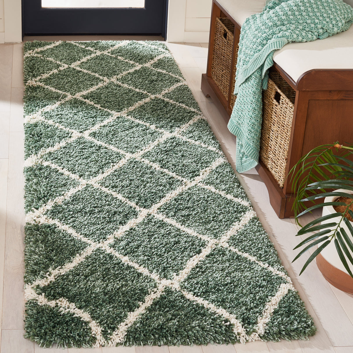 SAFAVIEH Hudson Shag Raili Diamond Trellis 2-inch Thick Rug