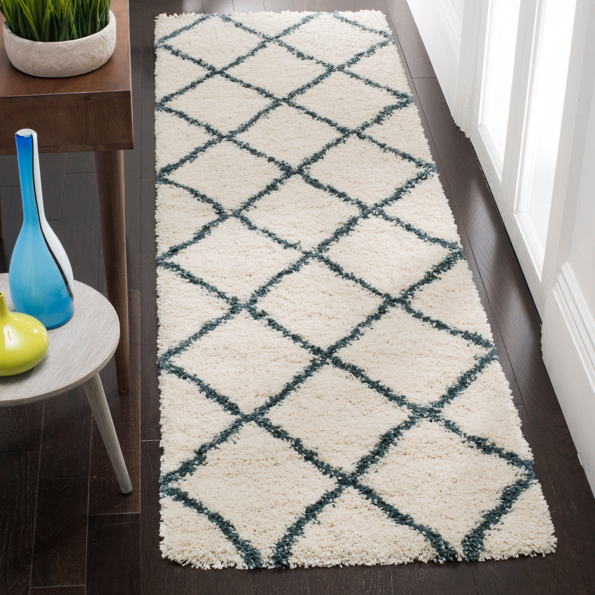 SAFAVIEH Hudson Shag Raili Diamond Trellis 2-inch Thick Rug