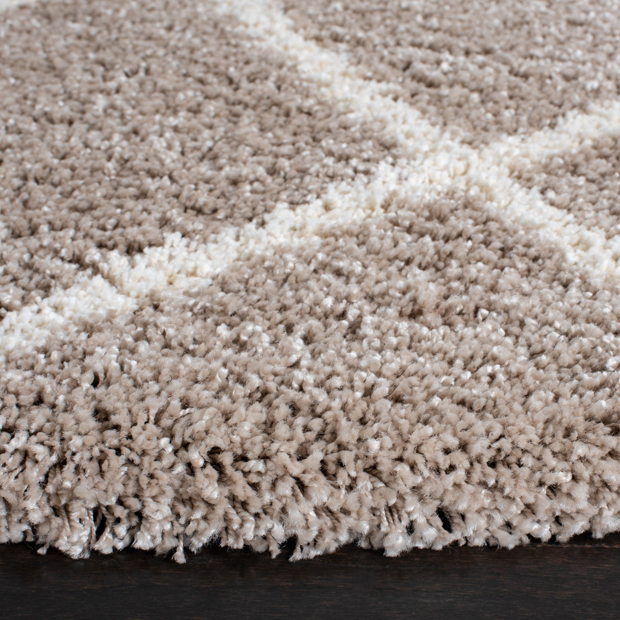 SAFAVIEH Hudson Shag Sherree Trellis 2-inch Thick Rug