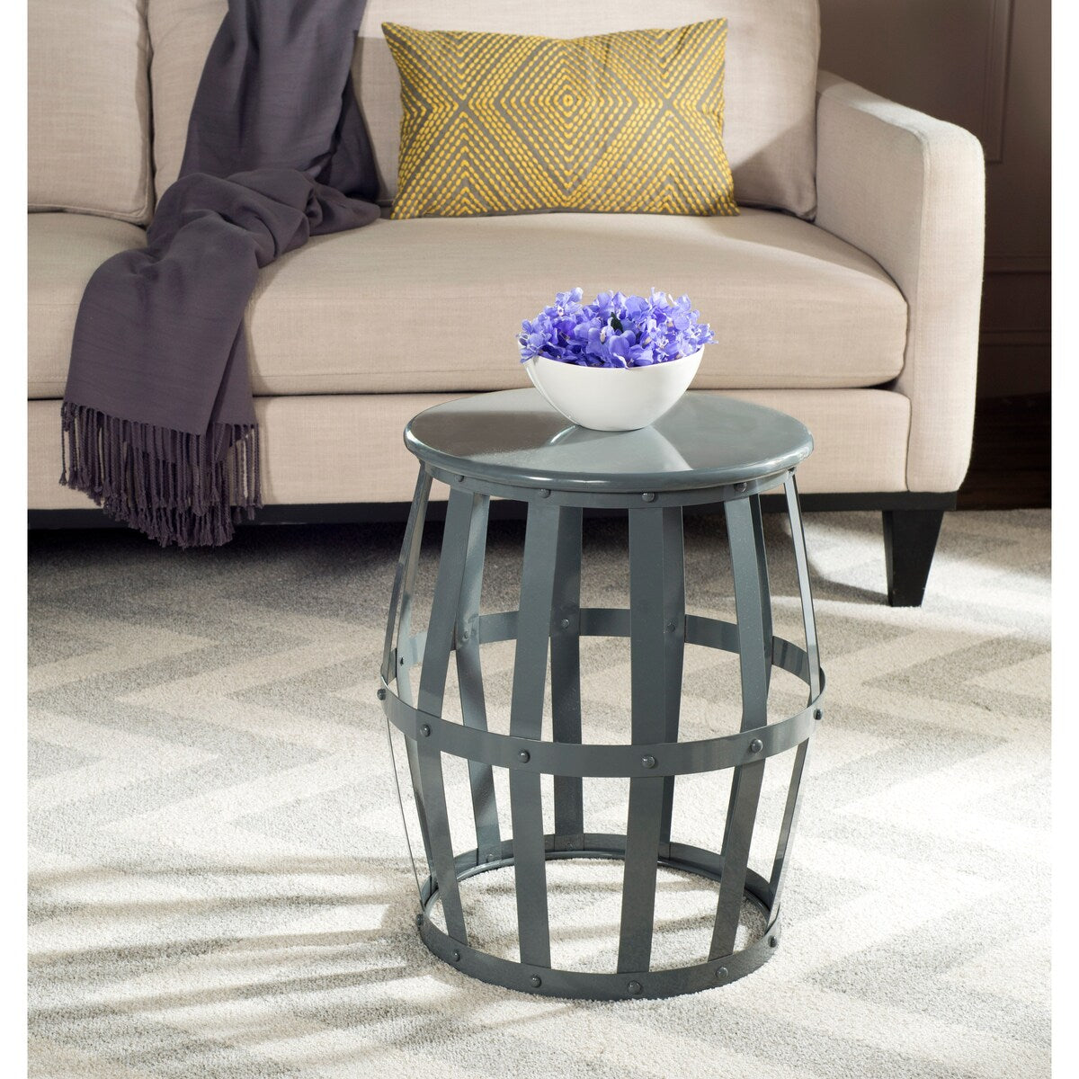 SAFAVIEH Joretta Grey Iron Accent Stool - 15.7" x 15.7" x 19"