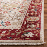 SAFAVIEH Kashan Laureen Oriental Rug with Fringe