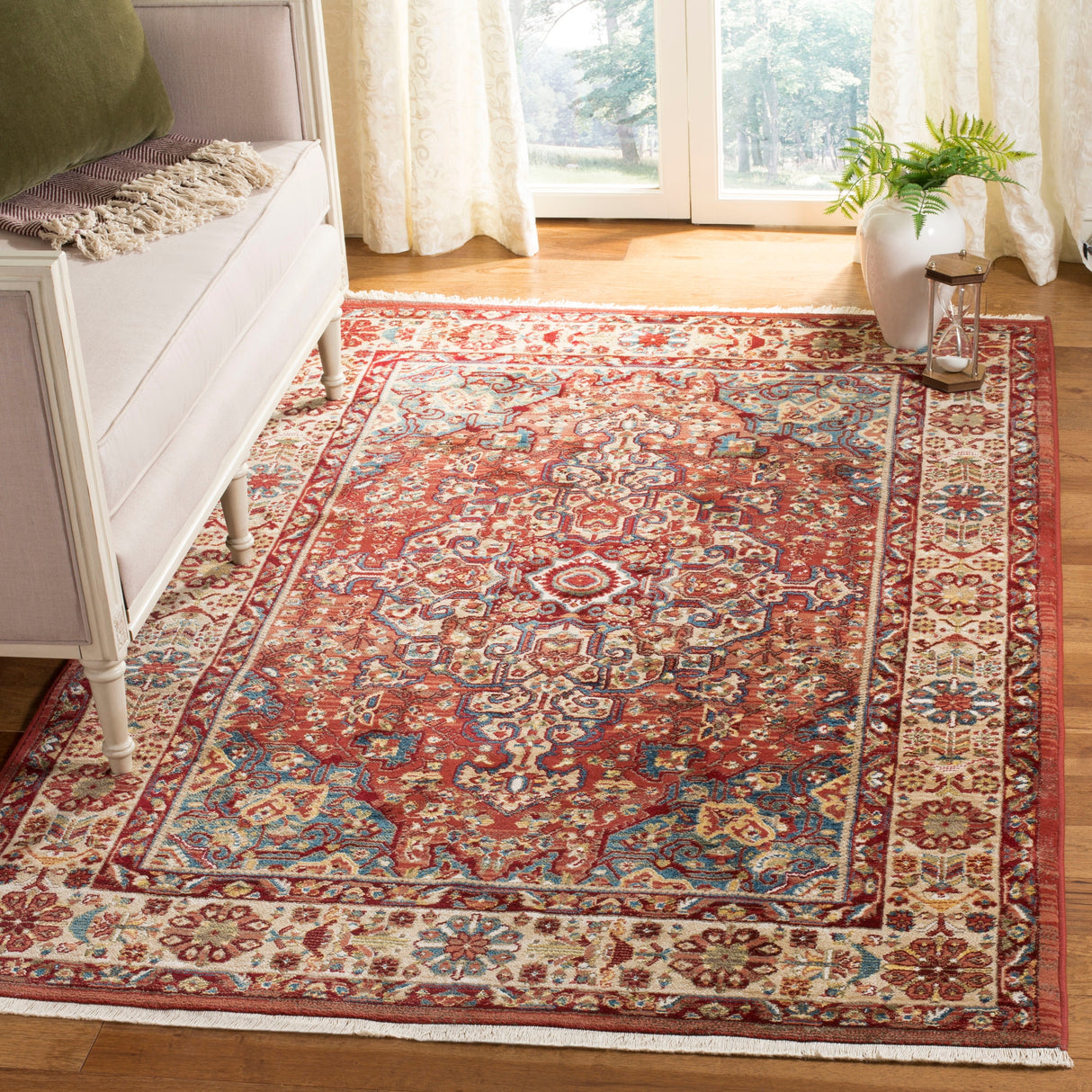 SAFAVIEH Kashan Marybeth Oriental Rug with Fringe