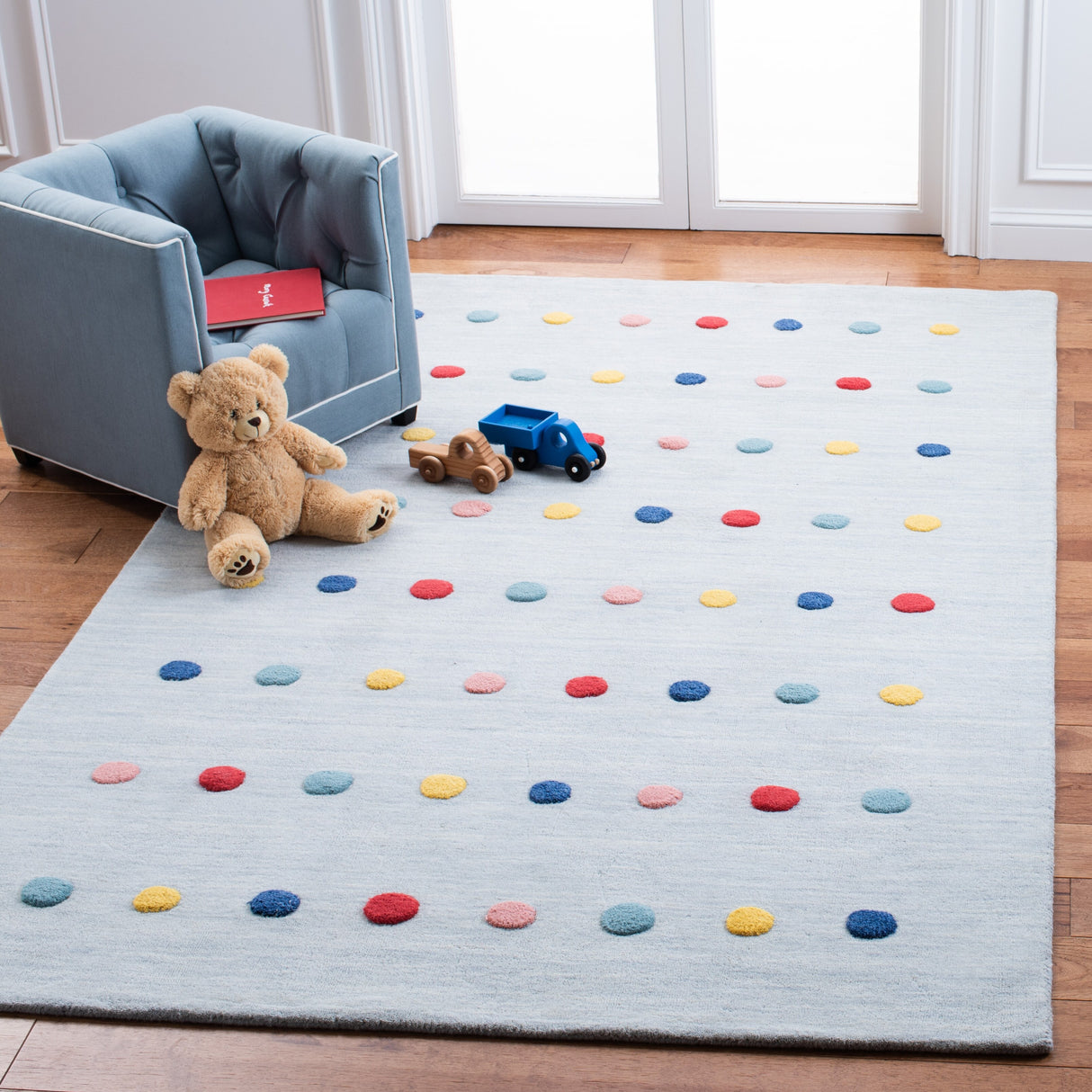 SAFAVIEH Kids Karan Polka Dot Wool Rug