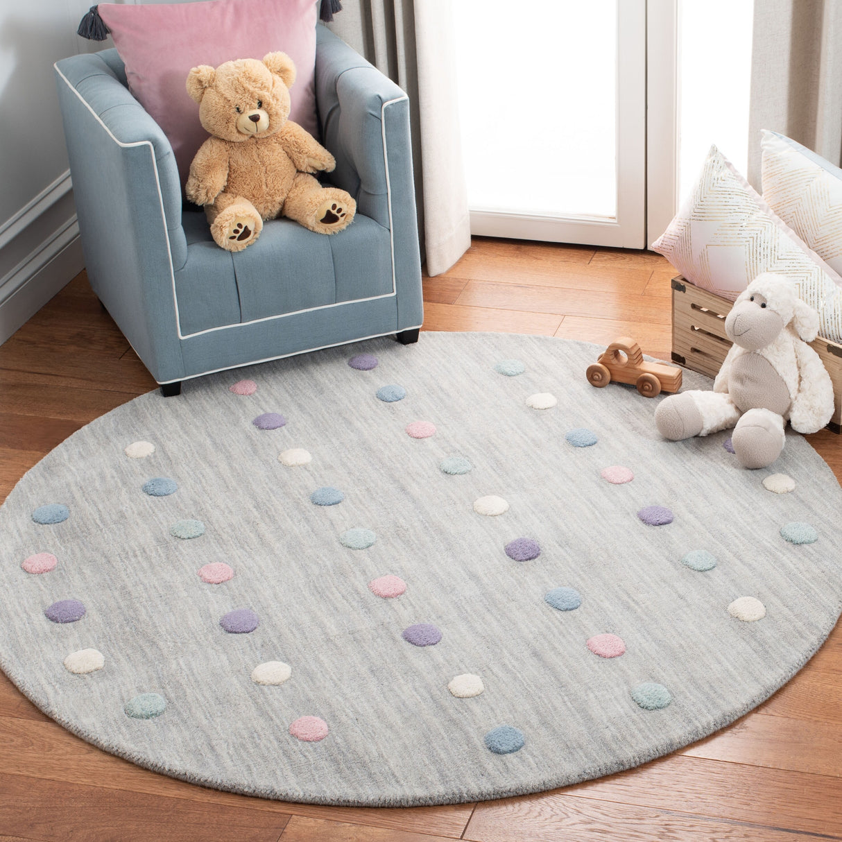 SAFAVIEH Kids Karan Polka Dot Wool Rug