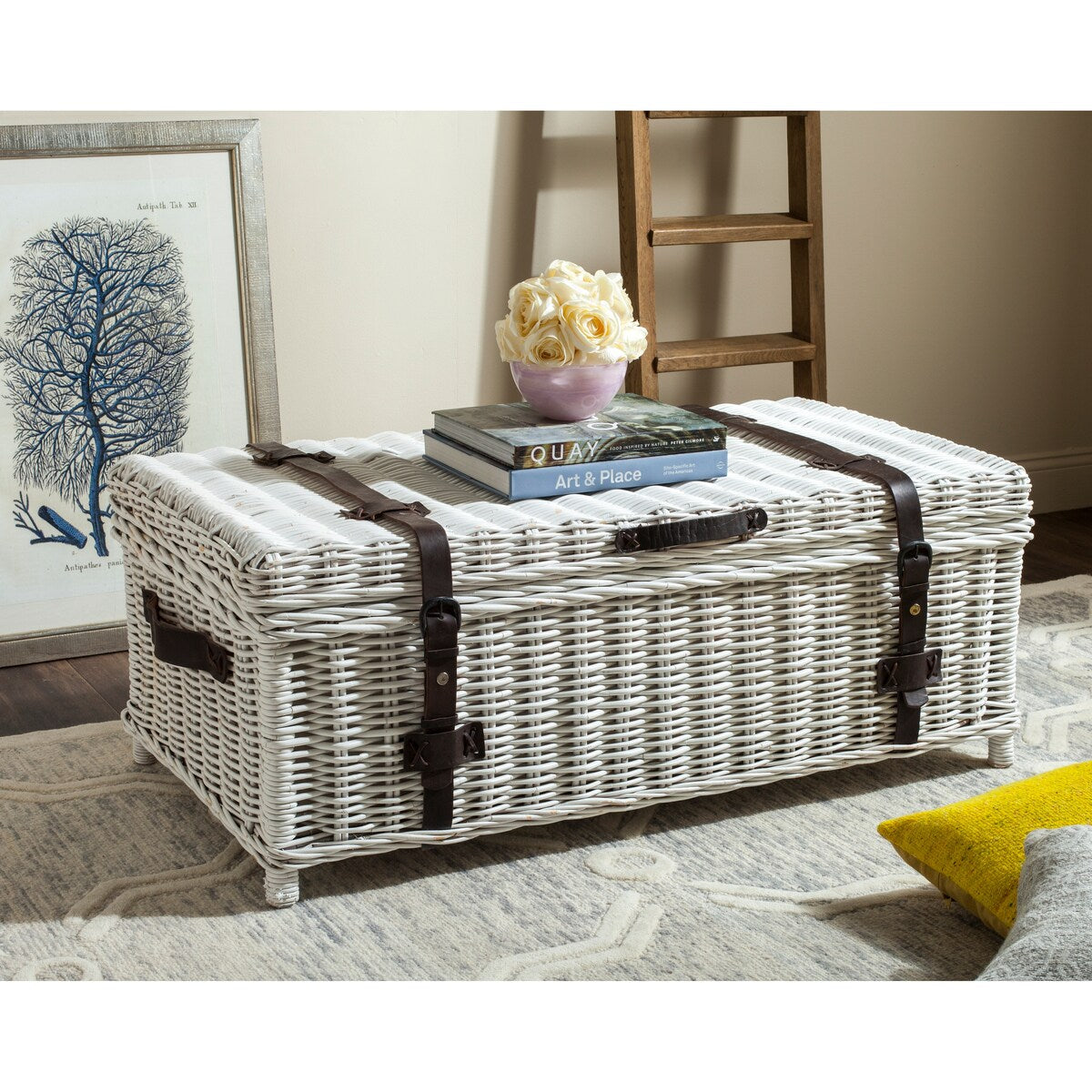 SAFAVIEH Kimberlyn White Natural Rattan Storage Trunk - 45.7" x 23.6" x 18.2" - 46Wx24Dx18H