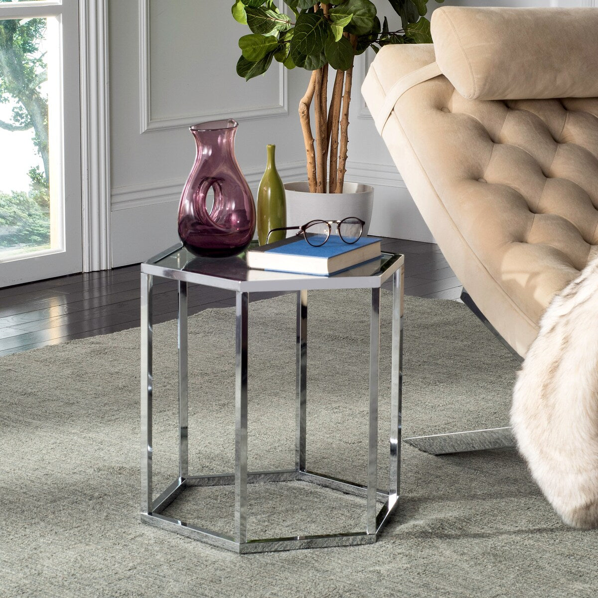 SAFAVIEH Lauryn Glass Chrome End Table - 19.7" x 16.9" x 19.3" - 20Wx17Dx19H