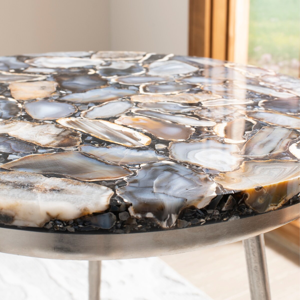 SAFAVIEH Liddie Agate Round Accent Table - Nickel - 18" x 18" x 22" - 18Wx18Dx22H