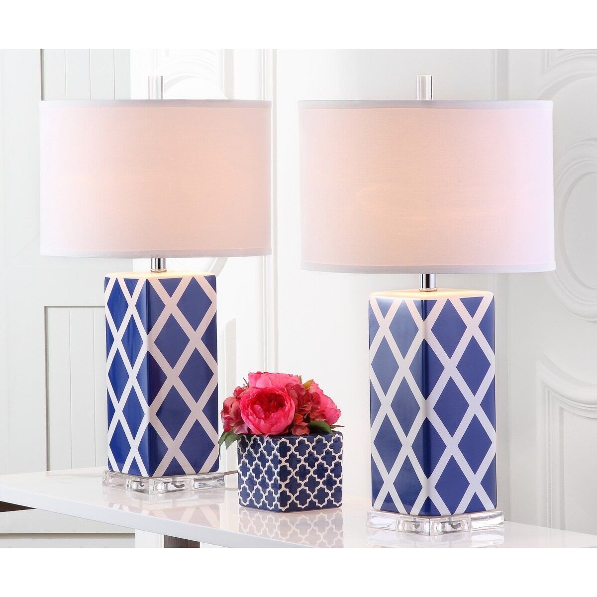 SAFAVIEH Lighting Cami 27-inch Navy Garden Lattice Table Lamp (Set of 2) - 15"x15"x27" - 15Wx15Dx27H