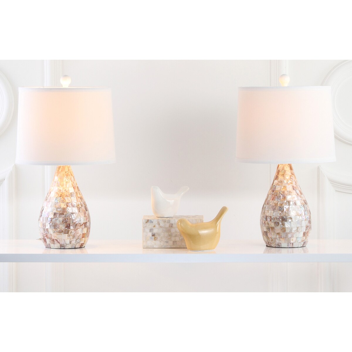 SAFAVIEH Lighting Christal 21-inch Mother Of Pearl Table Lamp (Set of 2) - 12"x12"x20.5" - 12Wx12Dx21H