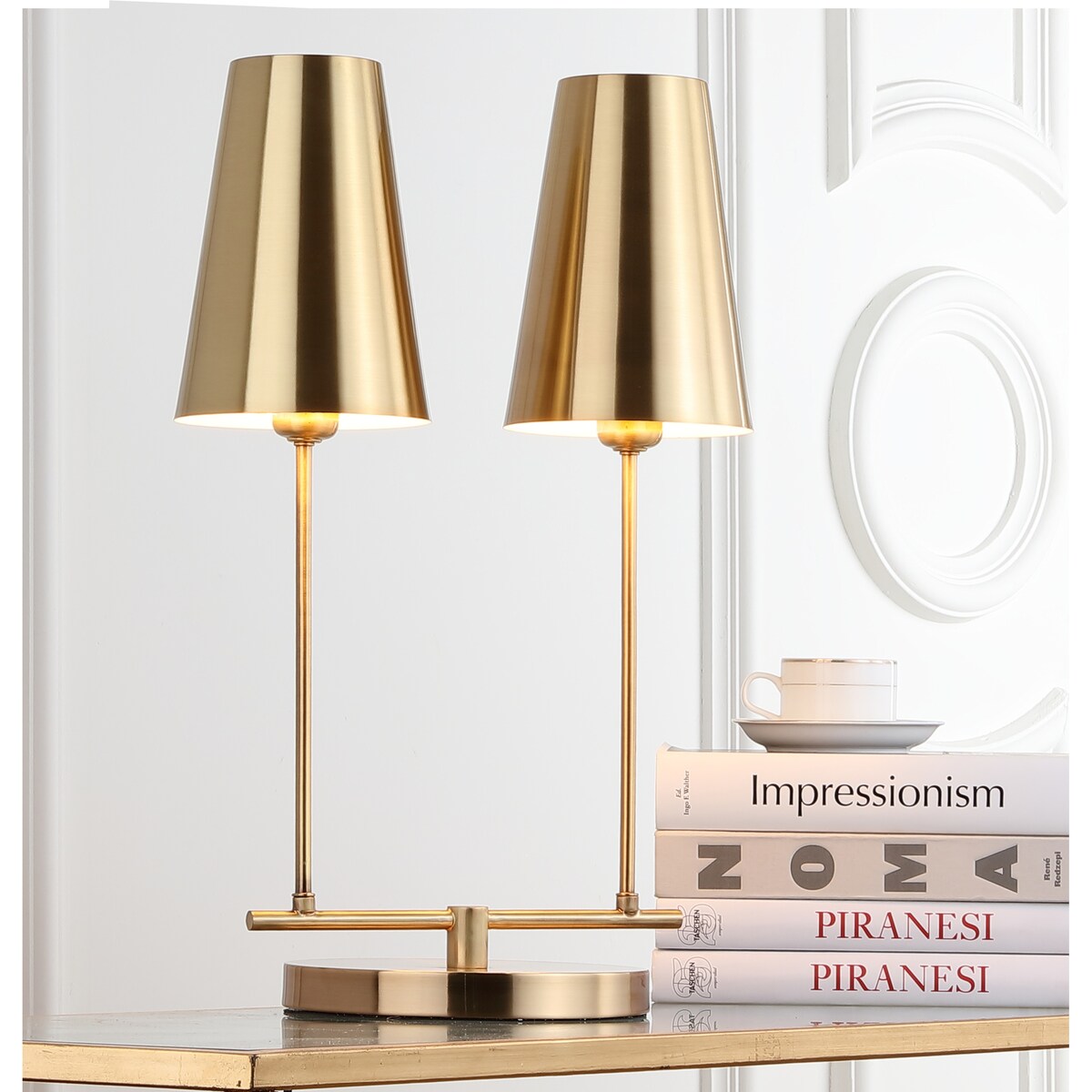 SAFAVIEH Lighting Emiko 23-inch Brass Gold LED Table Lamp - 14"x8.75"x22.5" - 14Wx9Dx23H