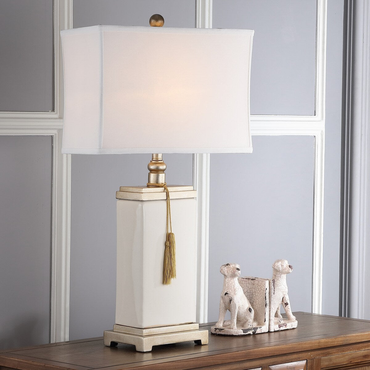 SAFAVIEH Lighting Ganna 30-inch Cream/Gold Tassel Table Lamp - 16.5"x9"x32" - 17Wx9Dx32H